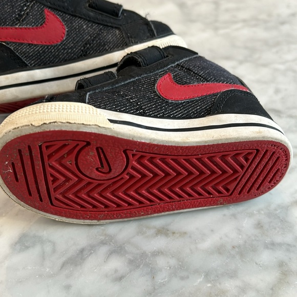 Nike shoes toddler high top Velcro sneakers size: 5C - Picture 4 of 10